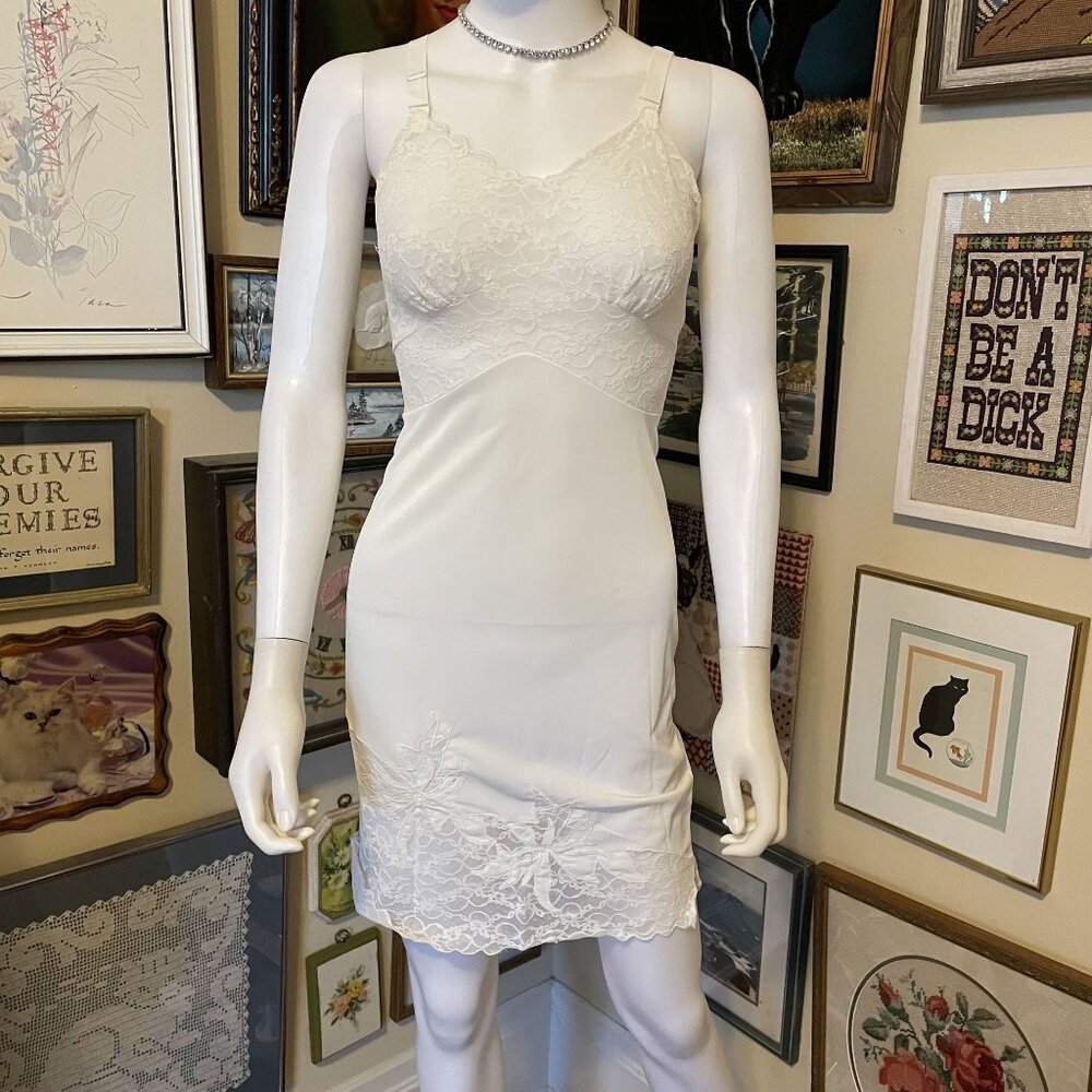 70s Vintage Movie Star White Nylon Tricot Full Slip Dress with Lace Size 32